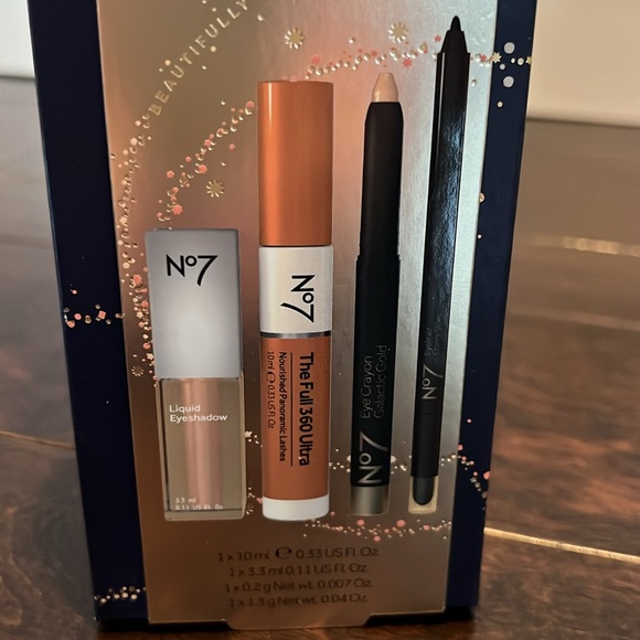 No7 Limited Edition Eye Collection Gift Set 4 Pieces NIB - Picture 2 of 9